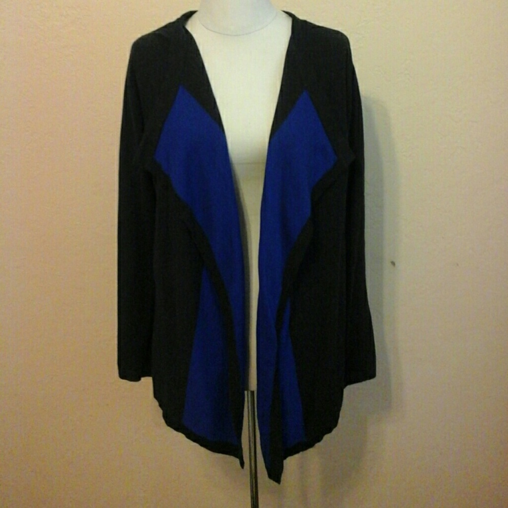 Dana Buchman sweater